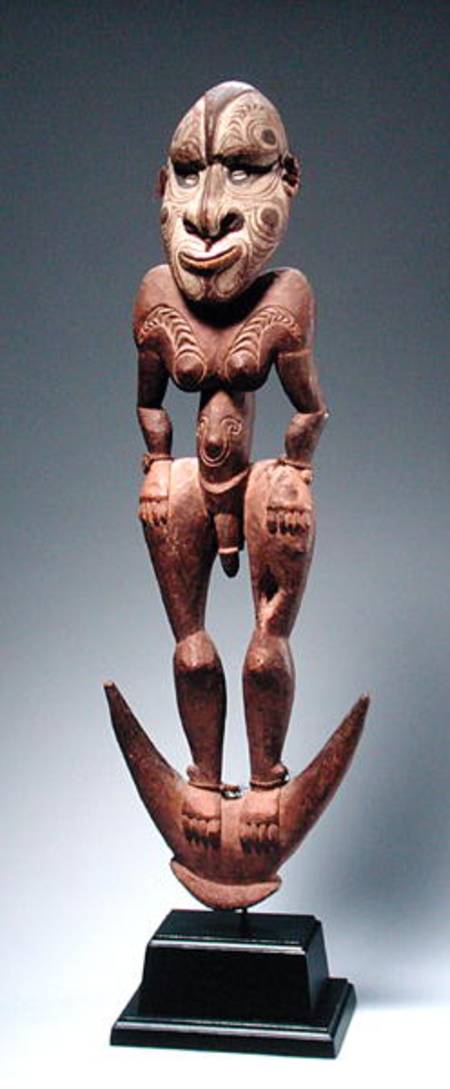 Standing Figure à Melanesian