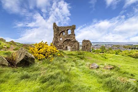 EDINBURGH St. Anthony’s Chapel Ruins