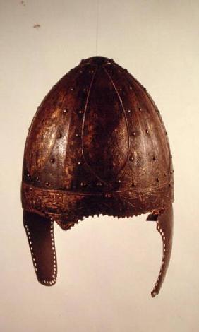 Helmet, from Vezeronce