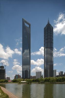 Wolkenkratzer in Shanghai à Michael Bär