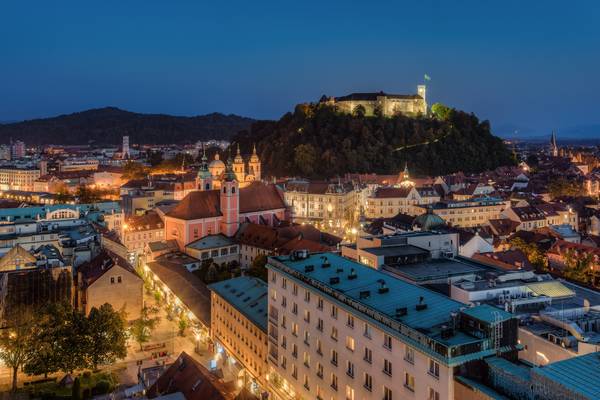 Blick über Ljubljana in Slowenien à Michael Valjak
