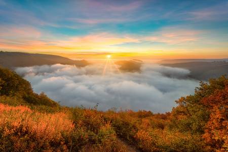 Saarschleife im Saarland im Nebel