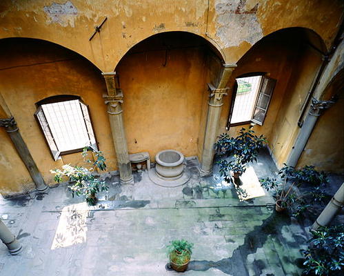 Interior Court, Villa Medicea di Careggi (photo) à Michelozzo  di Bartolommeo