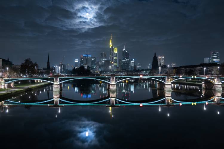 Frankfurt at Full Moon à Mike Match-Photo