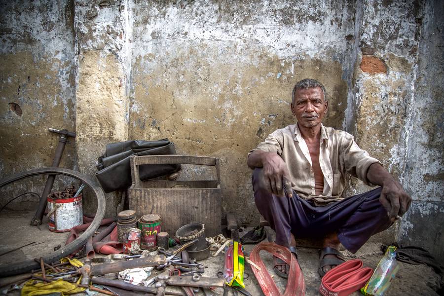 Fahrradwerkstatt in Bangladesch, Asien à Miro May