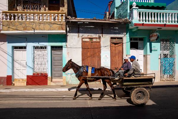 Horse-drawn carriage in Trinidad, Cuba, Kuba à Miro May