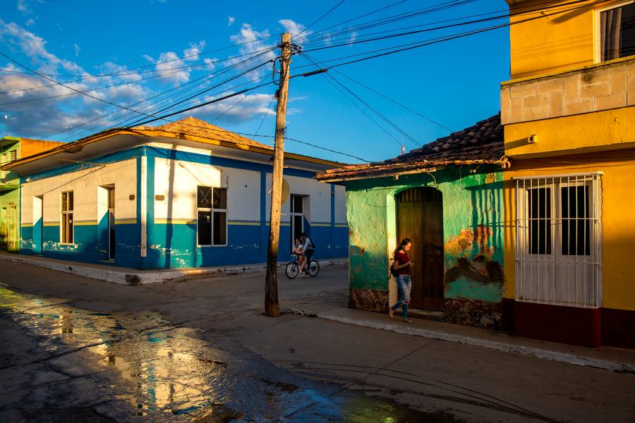 Street in Trinidad, Cuba à Miro May