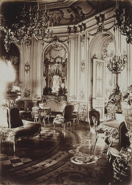 The Stroganov palace in Saint Petersburg. Oval Living Room à Mose Bianchi