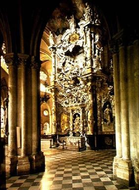 View of the altar and the 'Transparente'