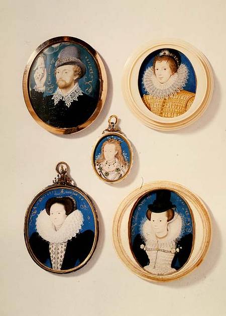 Miniatures, from L to R, T to B: Man with a Hand from a cloud; Unknown Young Man, 1588; Mrs Holland à Nicholas Hilliard