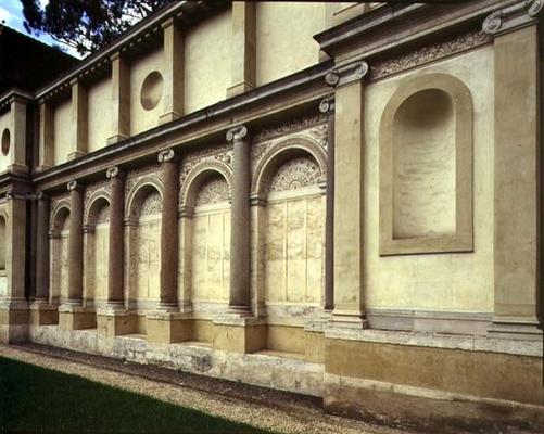 The first courtyard, detail of wall arcading, designed by Giorgio Vasari (1511-74) Giacomo Vignola ( à 