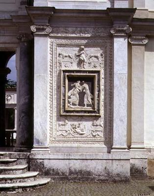 The first courtyard, detail of an antique low relief from the collection of Giulio III, incorporated à 