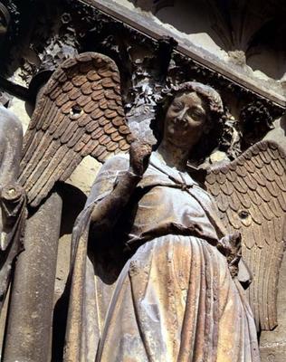 Detail of one of St. Nicaise's angels, sculpture from exterior West Facade, 14th century (stone) à 