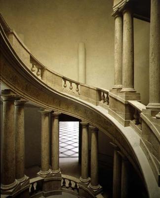 The 'Palazzetto' (Little Palace) detail of the spiral staircase, designed by Ottaviano Mascherino (1 à 