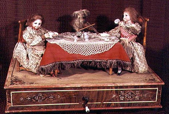 31:A dolls' tea party automaton, c.1900 à 