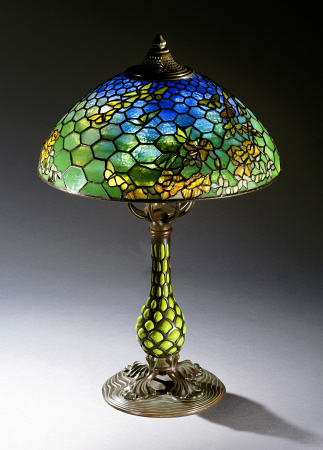 A ''Butterfly'' Leaded Glass And Bronze Table Lamp à 