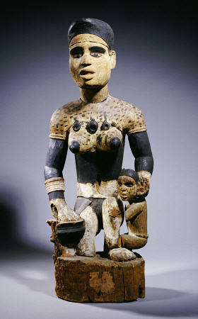 A Fine And Rare Yombe Maternity Figure, 72cm High à 