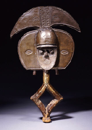 A Fine Kota Reliquary Figure, Mbulu Ngulu à 