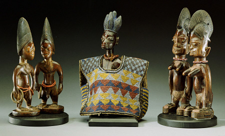 A Group Of Male And Female Yoruba Twin Figures à 