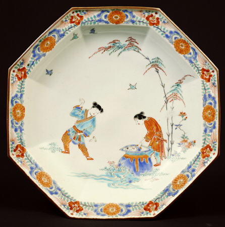 A Kakiemon Octagonal Dish With A Hob In The Well Shiba Onko Design à 