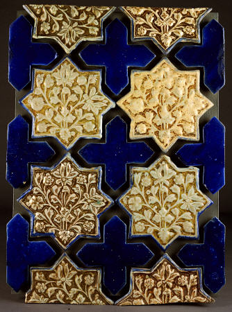 A Panel Of Kashan Lustre Stellar And Cobalt Cruciform Tiles, 13th Century à 