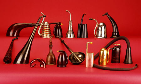 A Selection Of Ear Trumpets à 