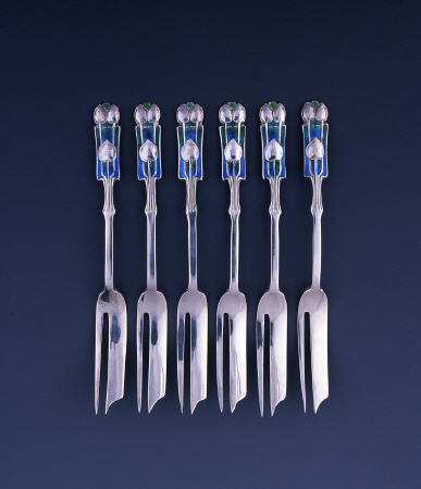 A Set Of Six Liberty Silver And Enamel Pastry Forks à 