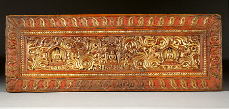 A Tibetan Gilt Wooden Manuscript Cover, circa 15th century à 