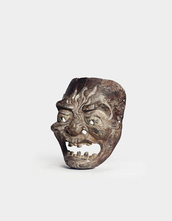 A Wood Gigaku Mask  Kamakura Period (13th - 14th Century)  A Large, Powerfully Carved Mask With Expr à 