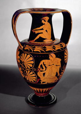 Attic red-figure amphora depicting a satyr struggling with a maenad, with a seated woman tying her s à 