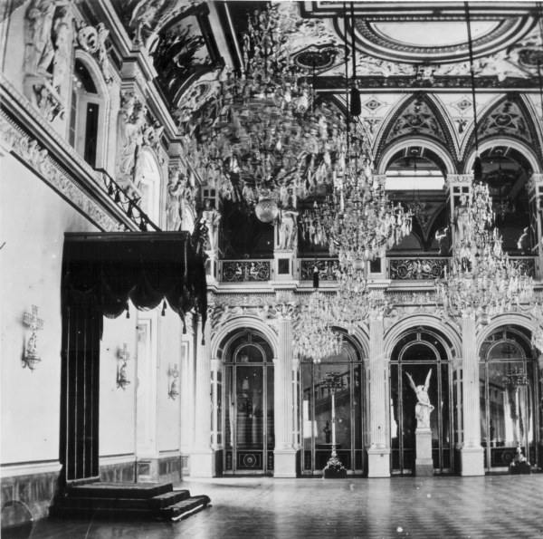 Berl.Stadtschloß,Weißer Saal/Foto Levy à 