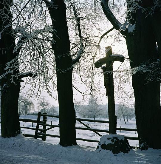 Cross in the Snow near Winterberg, Germany à 