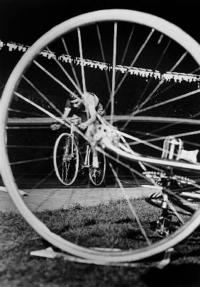 cyclist Jacques Anquetil failed in the attempt of breaking world record