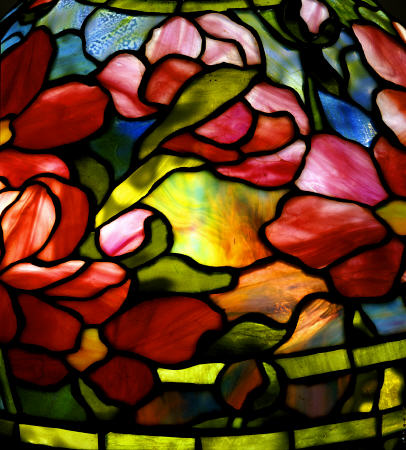 Detail From  A ''Peony'' Leaded Glass And Bronze Table Lamp à 