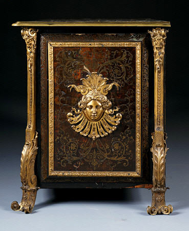 Detail Of Side Panel From A Louis XIV Ormolu-Mounted Boulle Brass-Inlaid Brown Tortoiseshell And Ebo à 