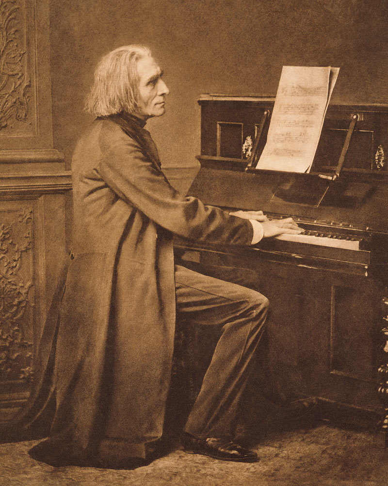 Franz Liszt (1811-86) at the Piano à 