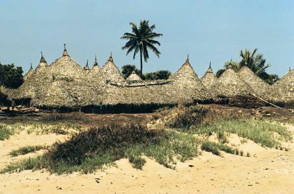 Fishing village of Appikonda near Kakinad (photo)  à 