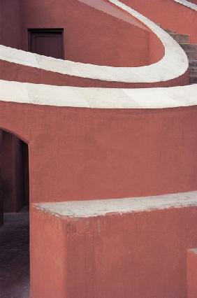 Jantar Mantar astronomical observatory (photo) 