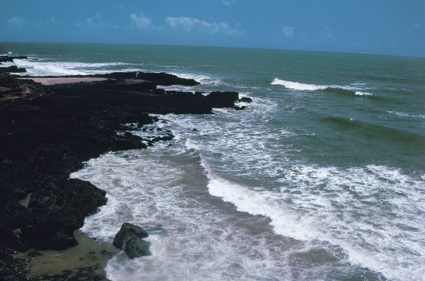 North Goa with rocky coast-line Chhapora (photo)  à 