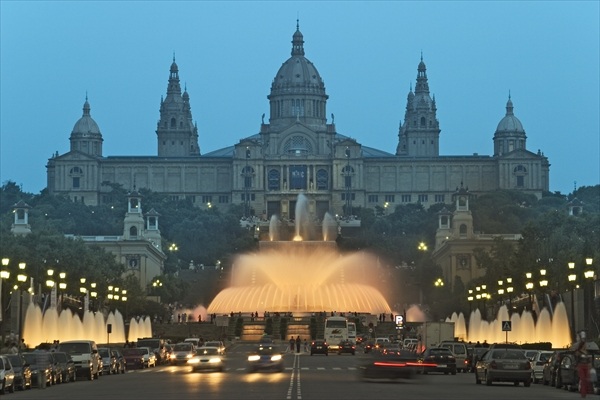 Palau Nacional and Font Majica (photo)  à 