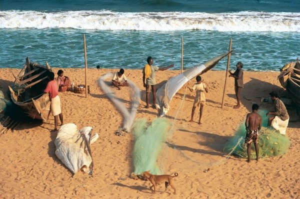 Remote fishing village Near Vishakhapatnam (photo)  à 