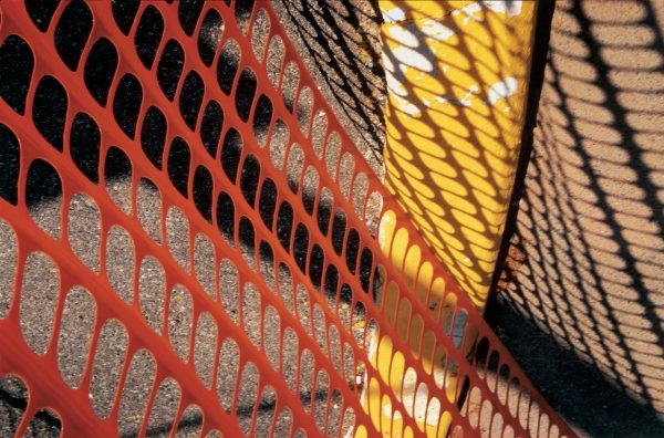 Safety net used during road repair work, Lausanne (photo)  à 