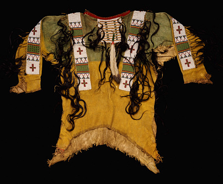 Sioux Beaded And Fringed Hide Warrior''s Shirt à 