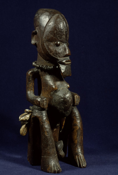 Sitzende Figur, Teke, Kongo / Holz à 