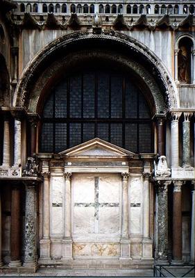 South facing portal and wall of the Zeno chapel, built for Cardinal Giovanni Battista Zena, 1504-22 à 