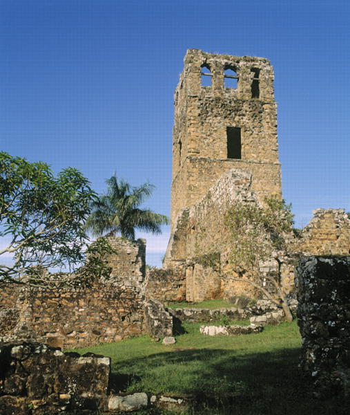 The cathedral ruins (photo)  à 
