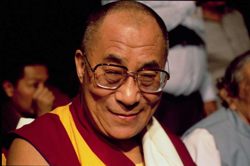 The Dalai Lama (b.1935) (photo)  à 