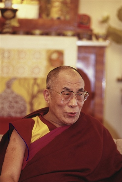 The Dalai Lama (photo)  à 