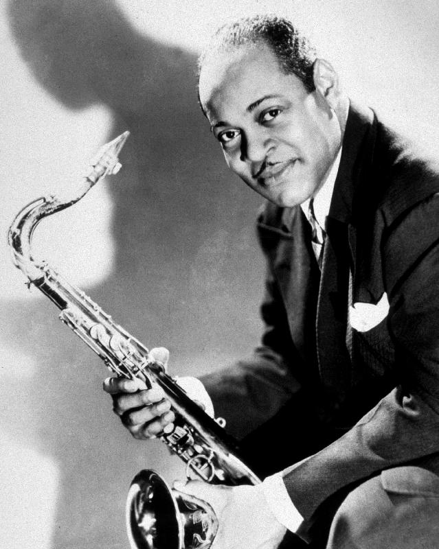 The saxophonist Coleman Hawkins in 40's à 