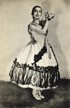 Tamara Toumanova, from ''Footnotes to the Ballet'', published 1938 (b/w photo) 